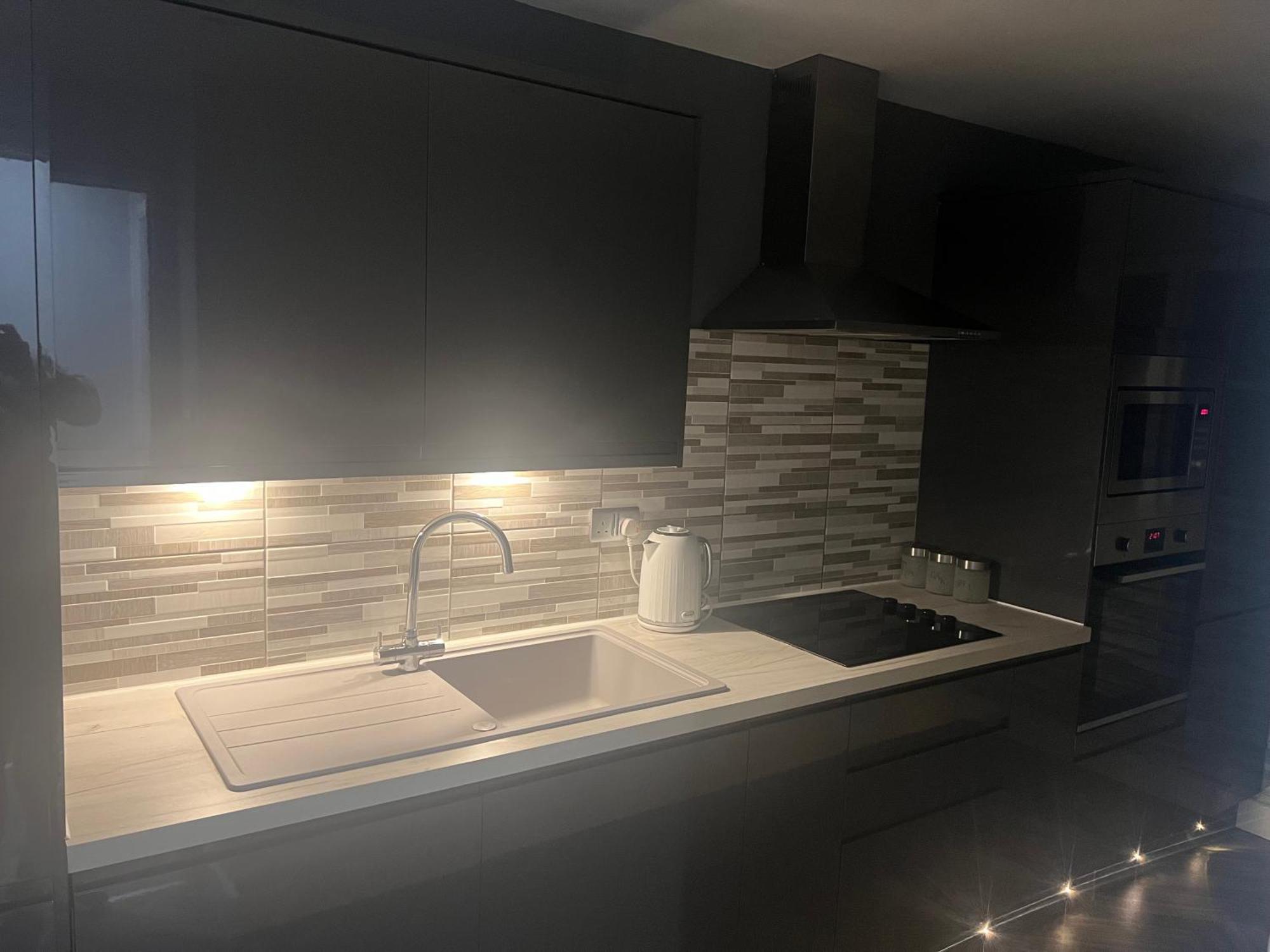 דירות הרן ביי Broadway Retreat With Free Parking מראה חיצוני תמונה