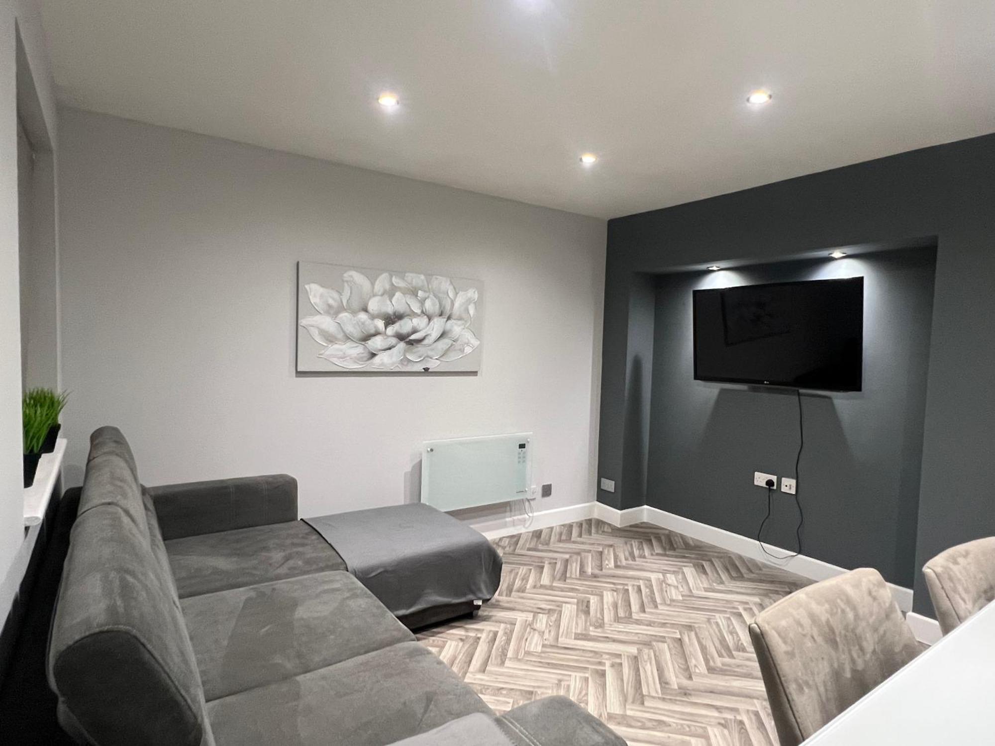 דירות הרן ביי Broadway Retreat With Free Parking מראה חיצוני תמונה